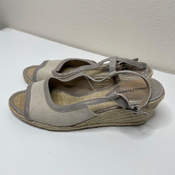 Donald‎ J Pliner Sandals Wedge Size 10 - Picture 5 of 5